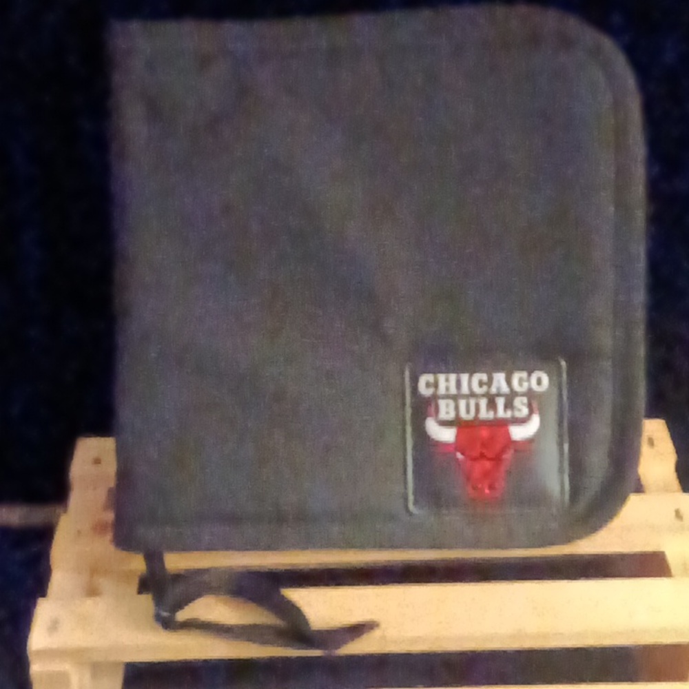Chicago Bulls CD/DVD/DISC Holder
